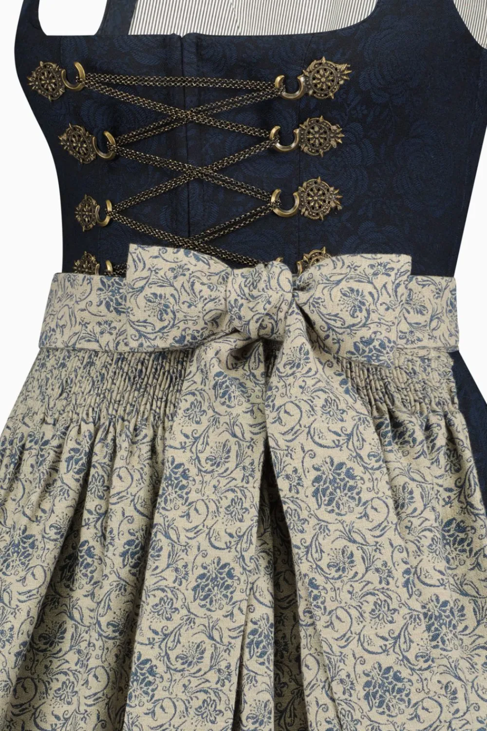 dirndl_theresa_2.webp Dirndl^Gottseidank Dirndl Theresa schwarzblau